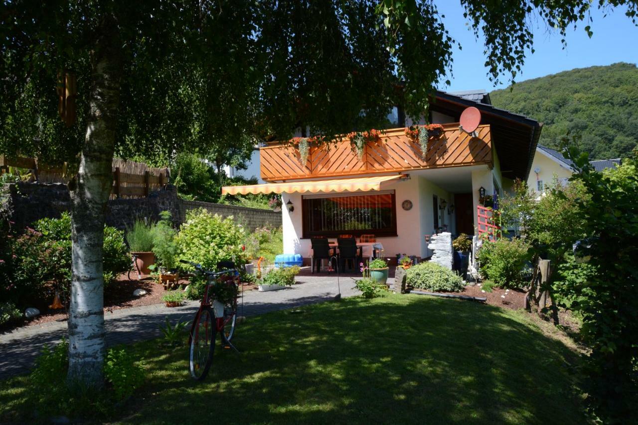 Ferienwohnung Burgblick Bilstein Dış mekan fotoğraf