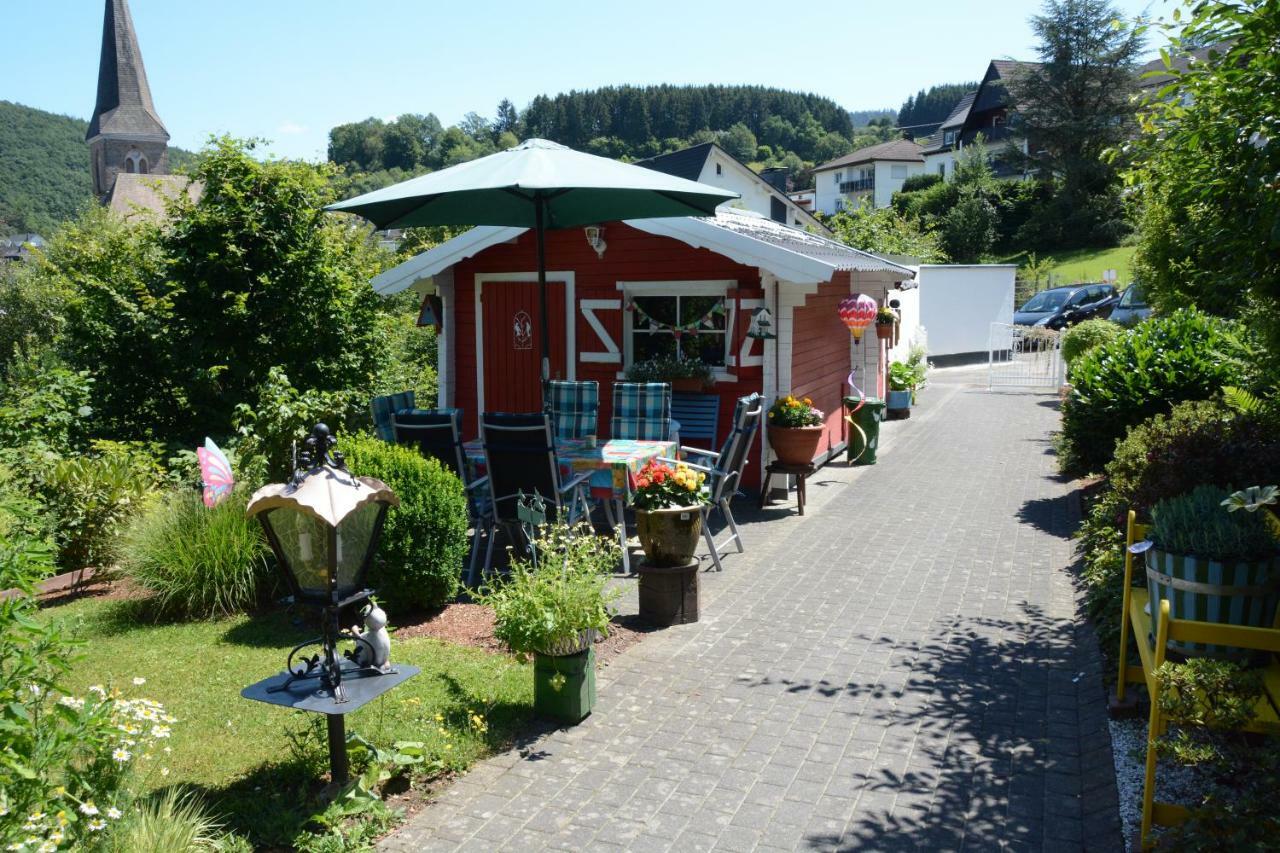 Ferienwohnung Burgblick Bilstein Dış mekan fotoğraf